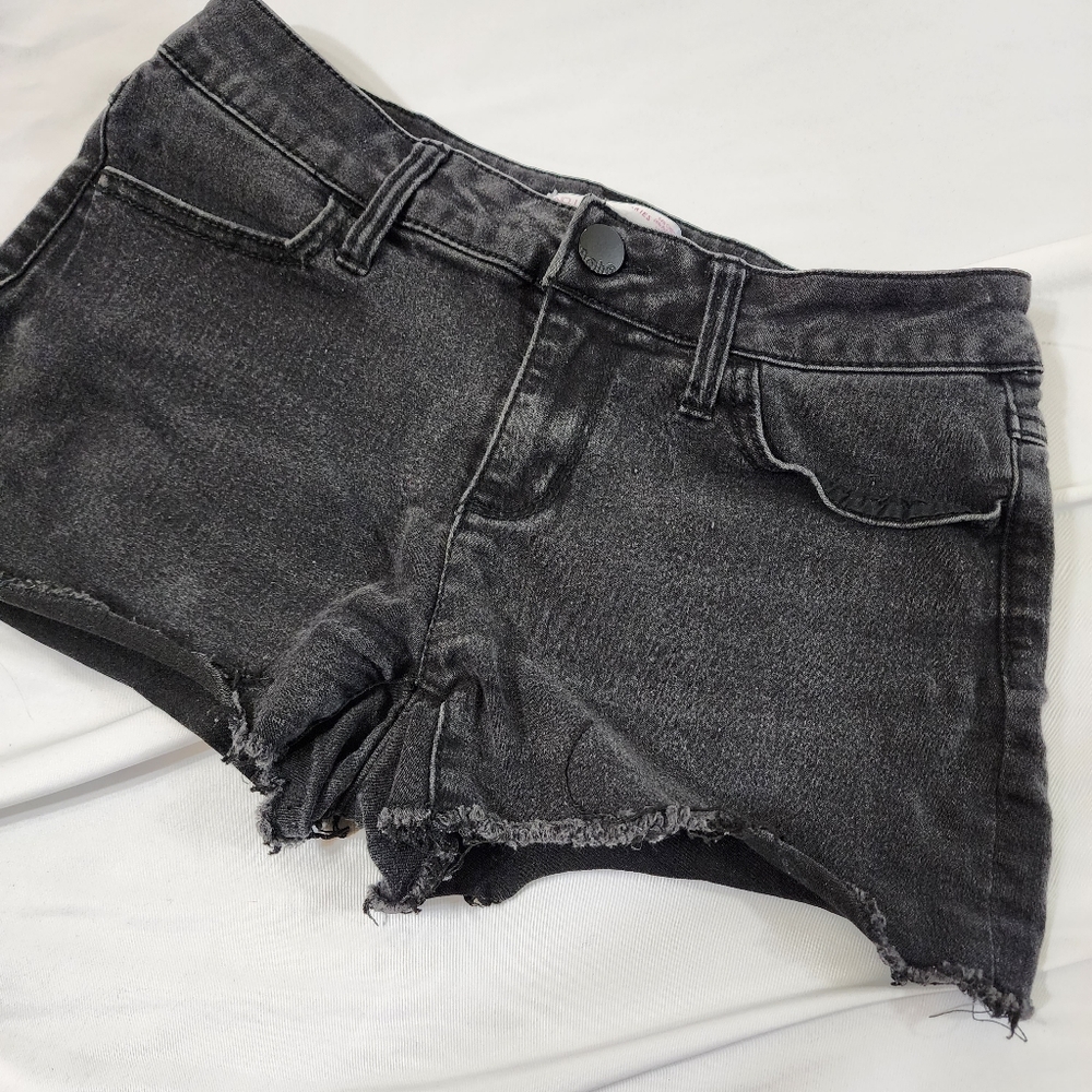 Cutoff jean shorts size 9 black denim no boundaries